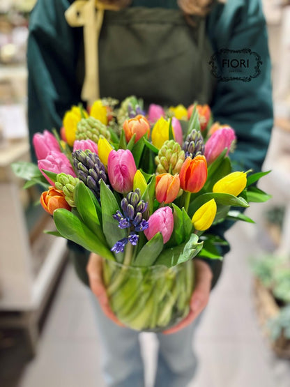 Grand Primavera in a vase