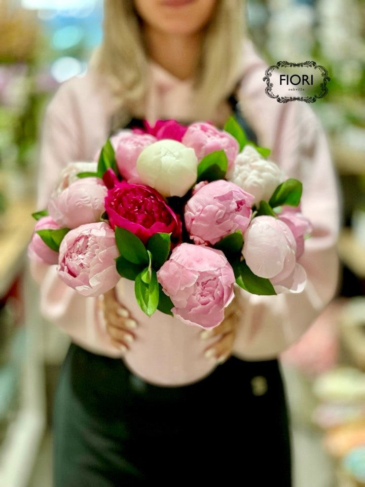 Order Mother's Day Peony flowers online delivery. FIORI Oakville Florist - Peonyluscious