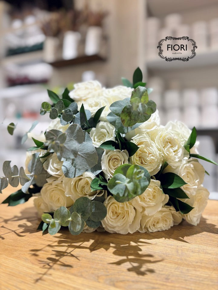 Valentines Day White Rose Bouquet Order online Oakville Burlington Mississauga delivery. FIORI Oakville Florist flower shop